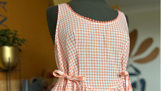 Sewing hack: Turn the high Willow neckline into a low scoop neckline